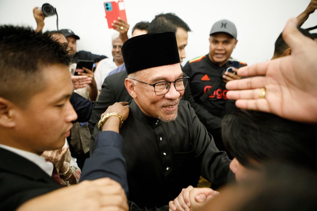 Anwar Gets Approval Ratings Boost Ahead of Malaysia Local Polls