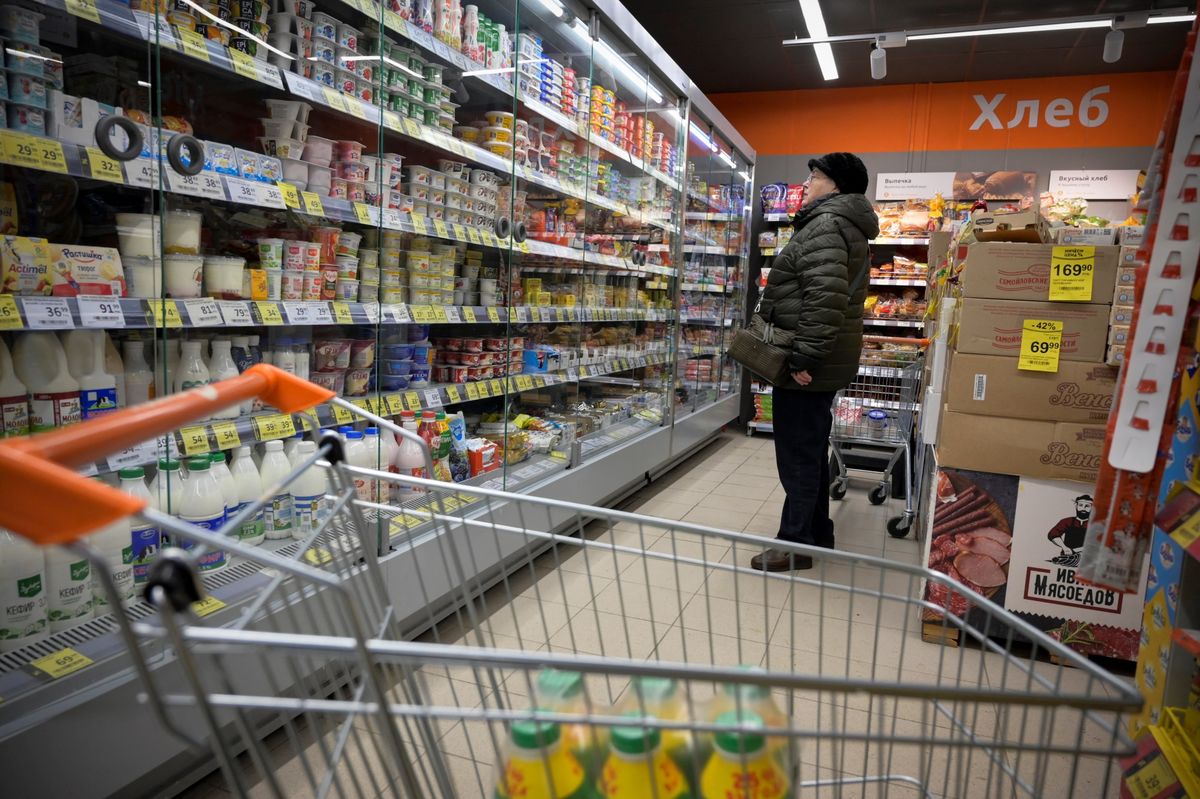 For Fear or Money, Consumer Giants Are Staying in Russia