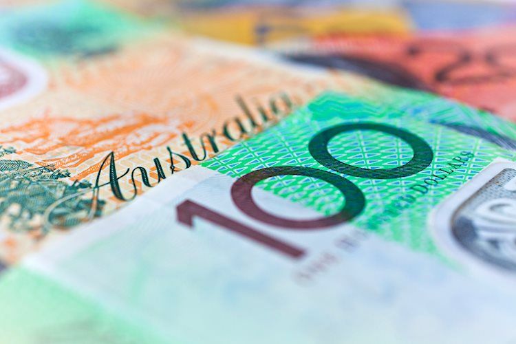 AUD/USD consolidates at around 0.6740 for the week, with traders eyeing Fed speeches